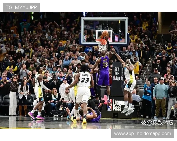 湖人“重攻轻守”模式引热议，12月以来防守效率暴跌成季后赛隐忧